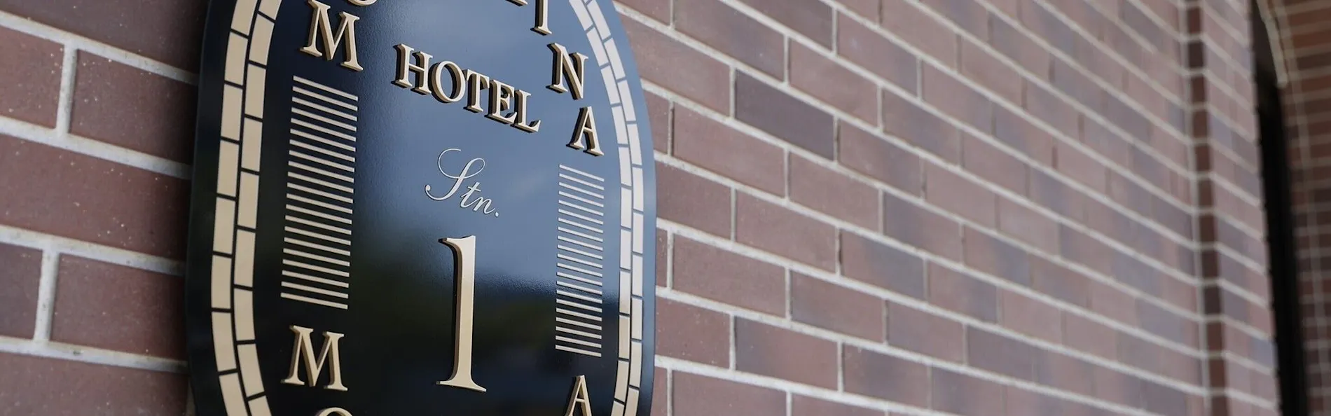 MONOMINA HOTEL stn.1