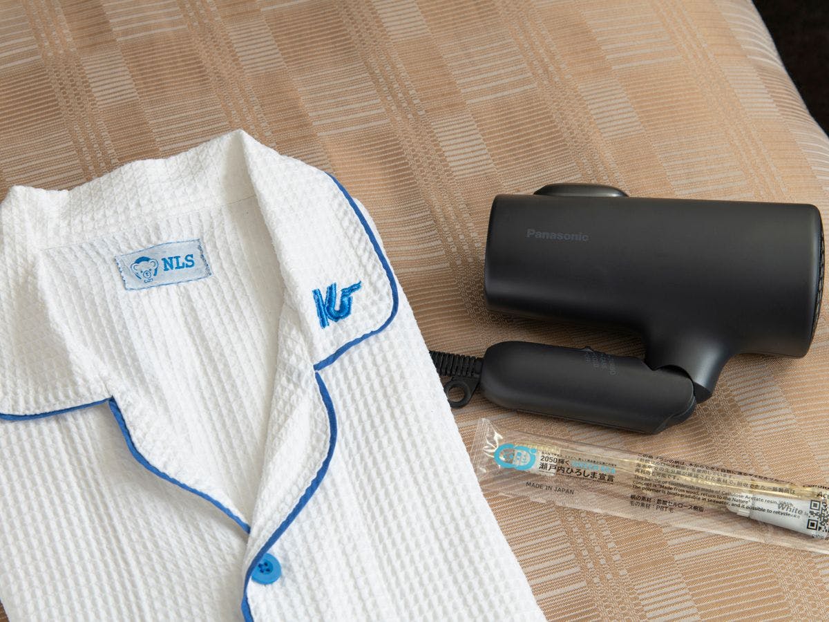 【สิ่งอำนวยความสะดวกและอุปกรณ์】ของใช้ภายในห้องพัก