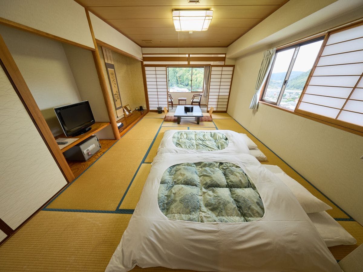 ห้องสไตล์ญี่ปุ่น 12 เสื่อทาทามิ (44.1 ตารางเมตร)