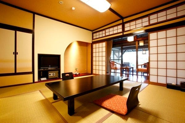 【Hana no Ya】ห้องพักที่เต็มไปด้วยประวัติศาสตร์และความสง่างาม