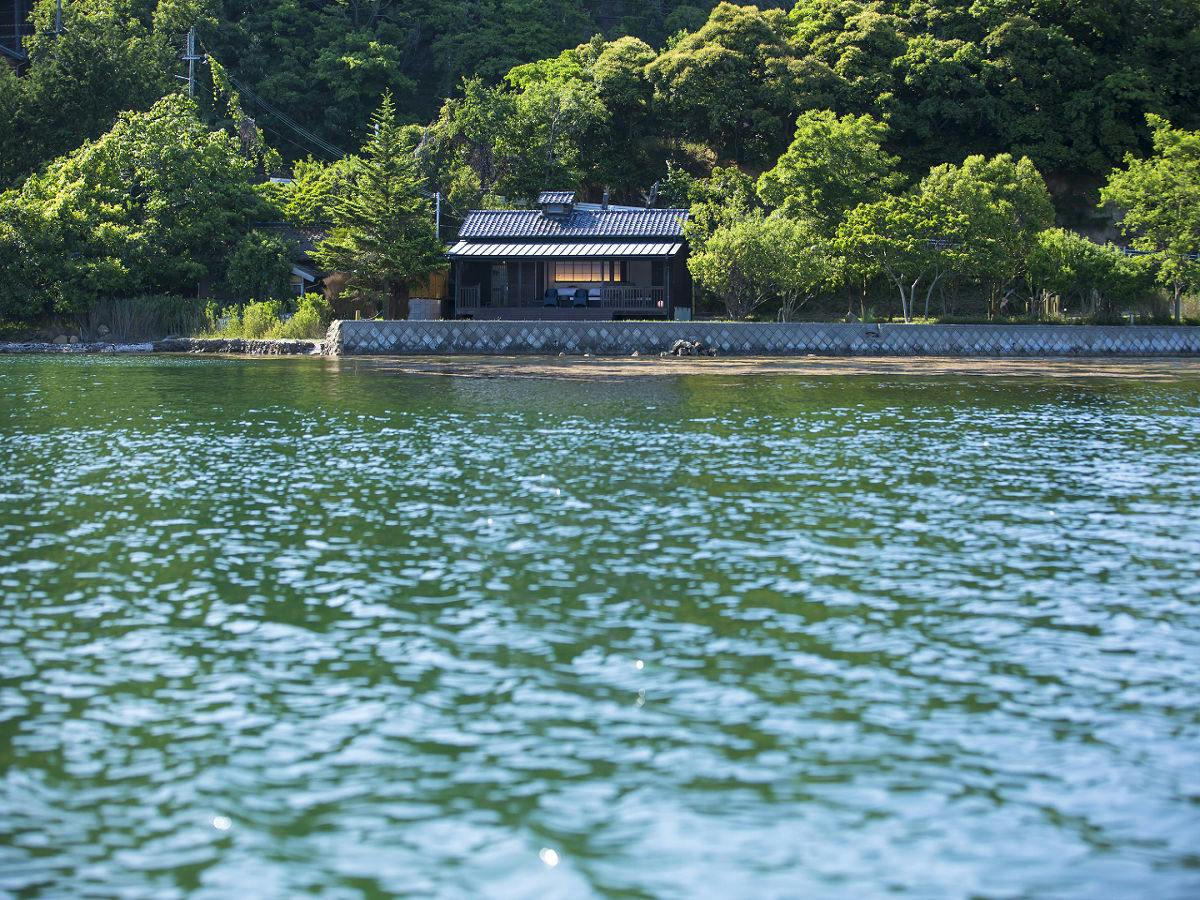 Nanairo no Kaze Hama no Michi Rinkouan