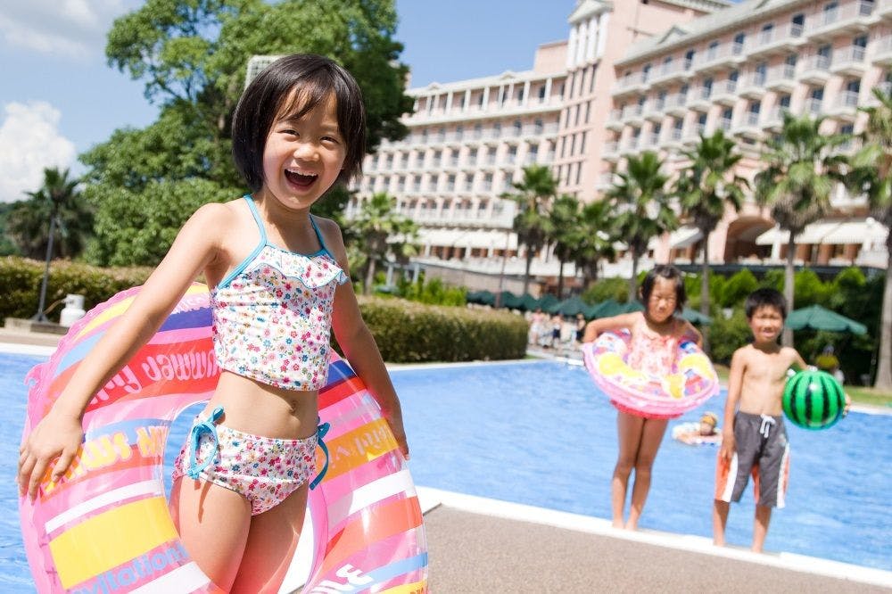 วันหยุดฤดูร้อน สนุกสนานกับสระน้ำที่สะอาดได้อย่างเต็มที่!