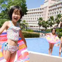 วันหยุดฤดูร้อน สนุกสนานกับสระน้ำที่สะอาดได้อย่างเต็มที่!