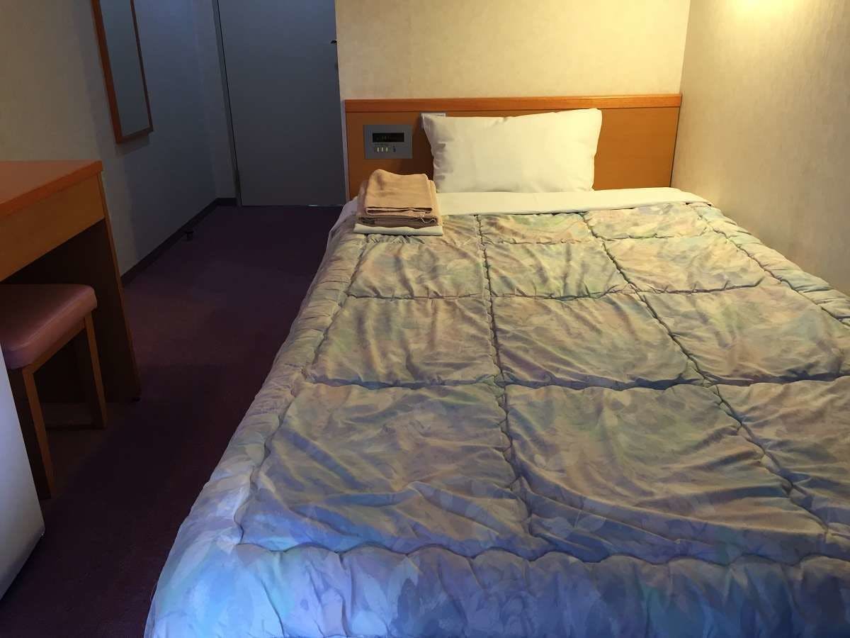 ห้องพักเดี่ยวมีเตียงกว้าง 110 ซม. ที่สะดวกสบาย