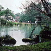 การเข้าถึง Kenrokuen สะดวกมาก