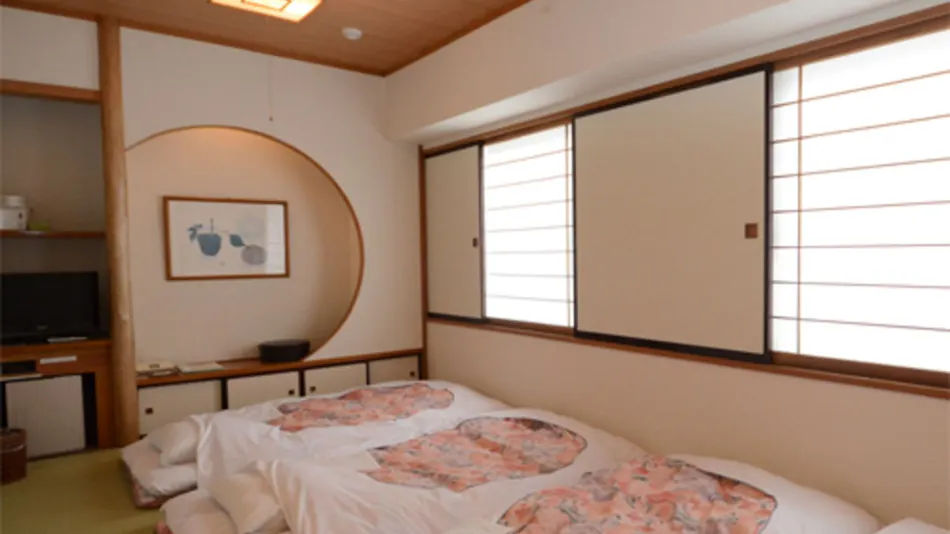 Hotel Crown Hills Okaya