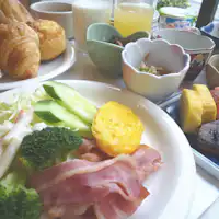 เริ่มต้นวันด้วยการรับประทานอาหารเช้าอย่างเต็มที่เพื่อพลังงานตลอดวัน!