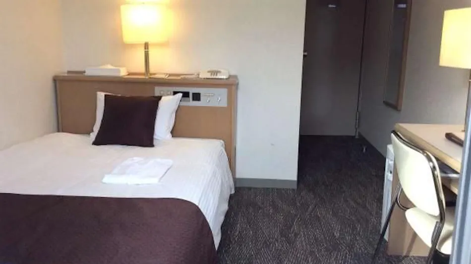 Shin-Osaka Sunny Stone Hotel