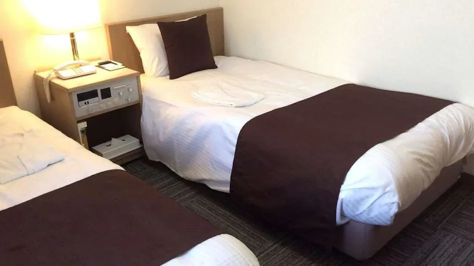 Shin-Osaka Sunny Stone Hotel