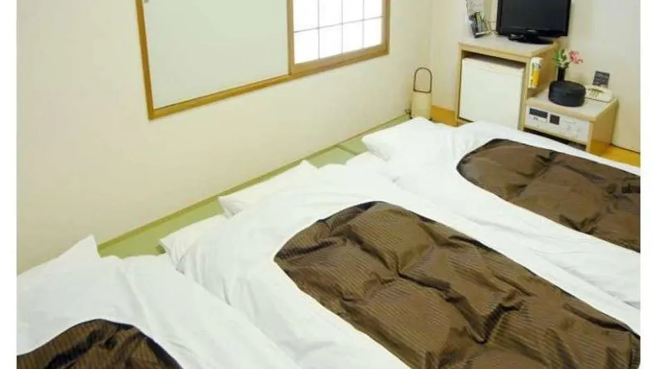 Shin-Osaka Sunny Stone Hotel