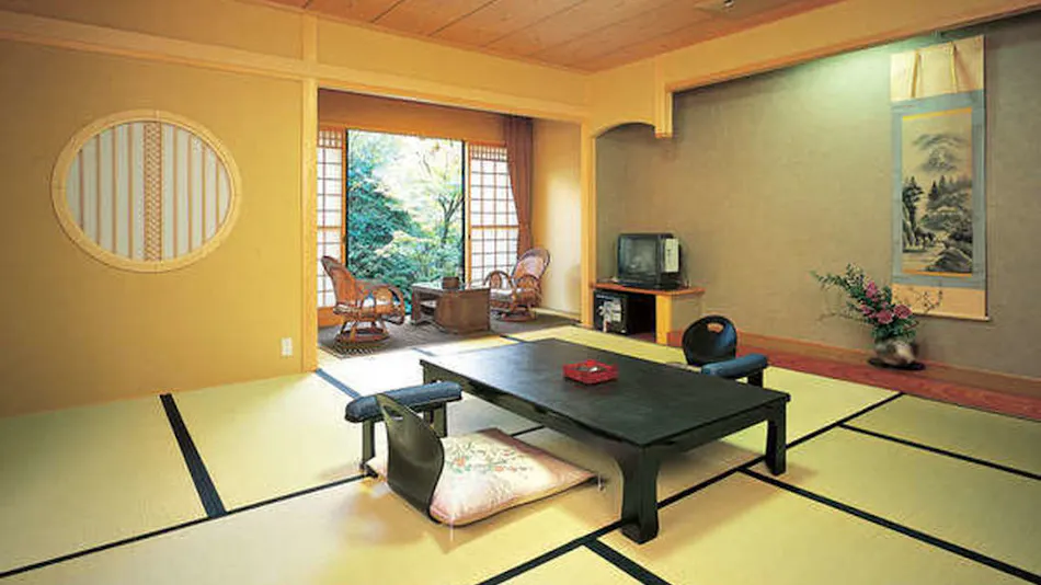 Awara's Hidden Inn Yuraku YURAKU