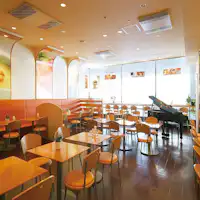 【ชั้น 1】ภาพบรรยากาศภายในร้านอาหารเช้า "แคลร์"