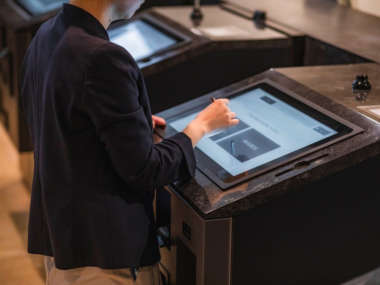 [ชั้น 1] เครื่องเช็คอินอัตโนมัติ