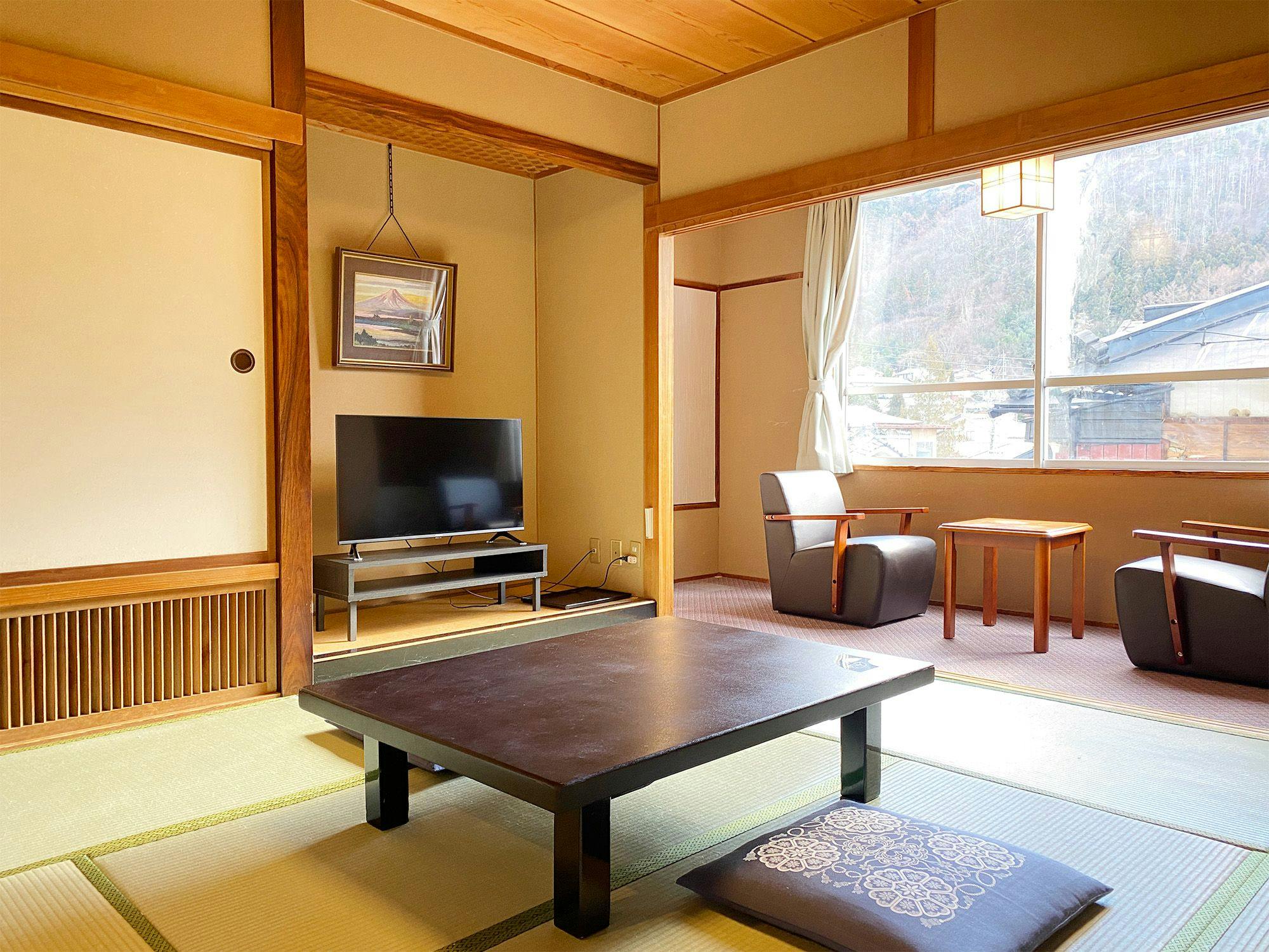 ห้องสไตล์ญี่ปุ่นขนาด 8 เสื่อ (ตัวอย่าง)