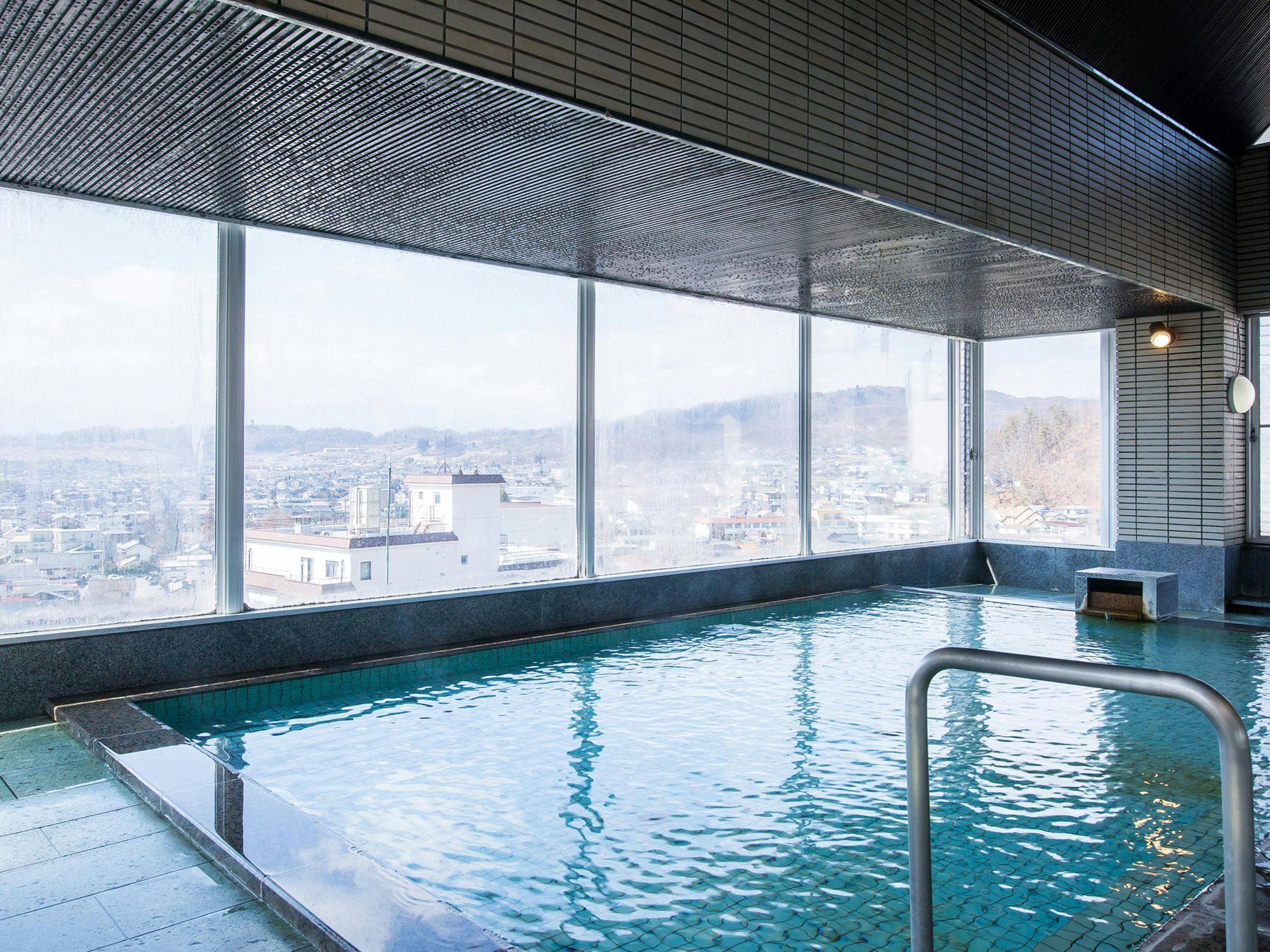 ห้องอาบน้ำรวม