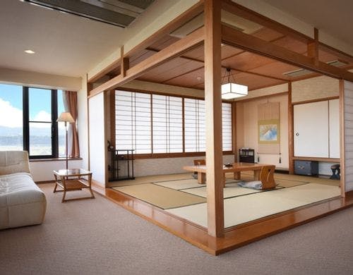 【特別室】専用の露天岩風呂付でゆったりと