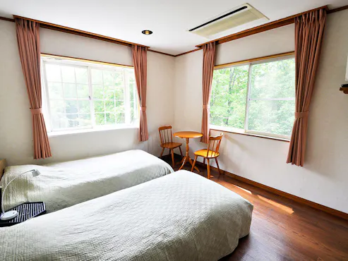 ห้องพักแบบสามเตียงสำหรับ 2-3 ท่าน