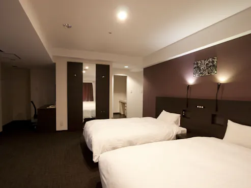 Standard Twin - Dibuka semula pada 1 Jun