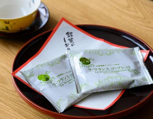 静かにゆったりとお寛ぎ頂けるお部屋です。