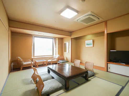 Kamar Standar Gaya Jepang (Sisi Sungai Himekawa) (Bebas Rokok)