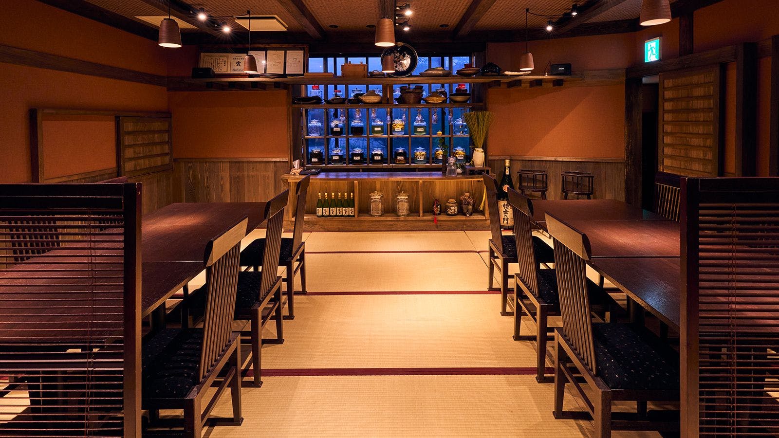 【ห้องโถง (กลางคืน)】