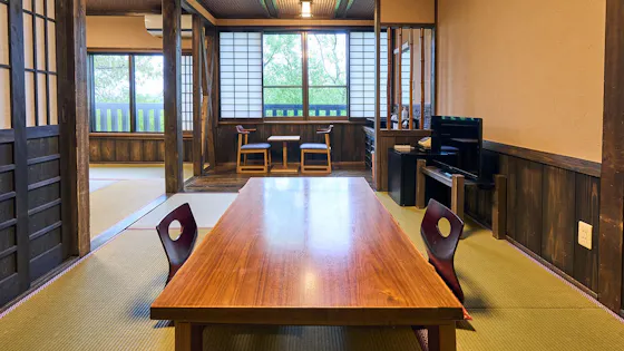 ห้องพักหลักแบบญี่ปุ่นสองห้อง