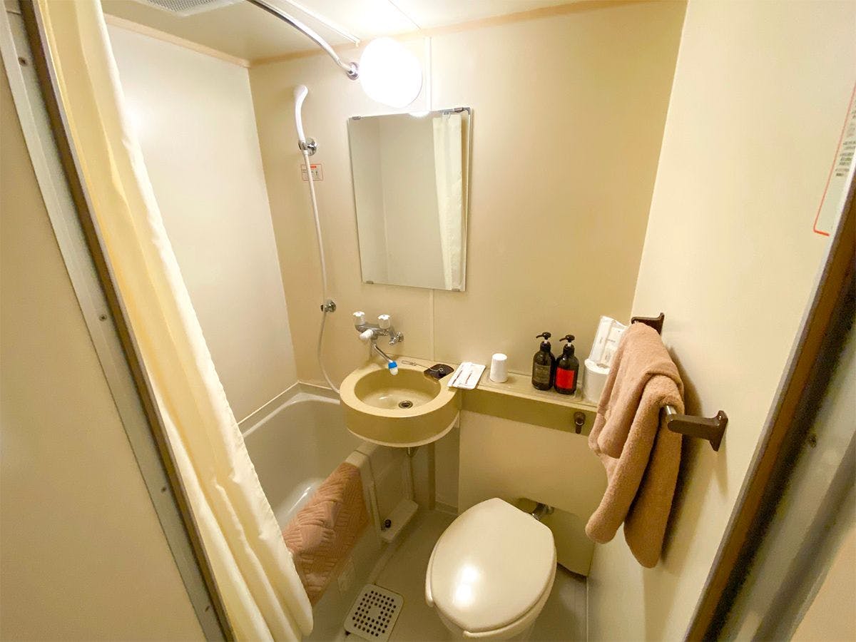 ห้องพักทุกห้องมีอ่างอาบน้ำแบบยูนิต