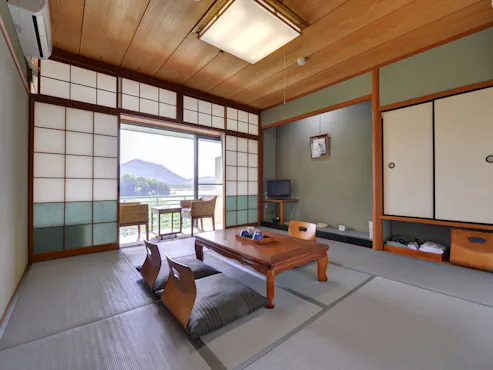 *ห้องพักสไตล์ญี่ปุ่น (ตัวอย่างห้องพัก)