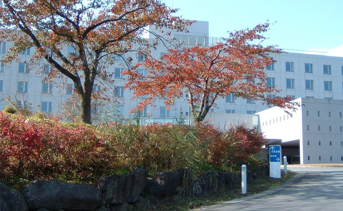 まかど 観光ホテル 野辺地駅から車で10分の旅館 5300円より 旧 まかど温泉ホテル 旧 まかど温泉富士屋ホテル 全室オーシャンビュー 青森ヒバを全面に使った天然温泉 大浴場と岩造りの露天風呂 青森県 デゴイチよく走る Sl沿線宿泊情報