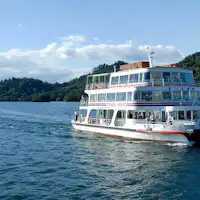 เรือท่องเที่ยวทะเลสาบโทวาดะ