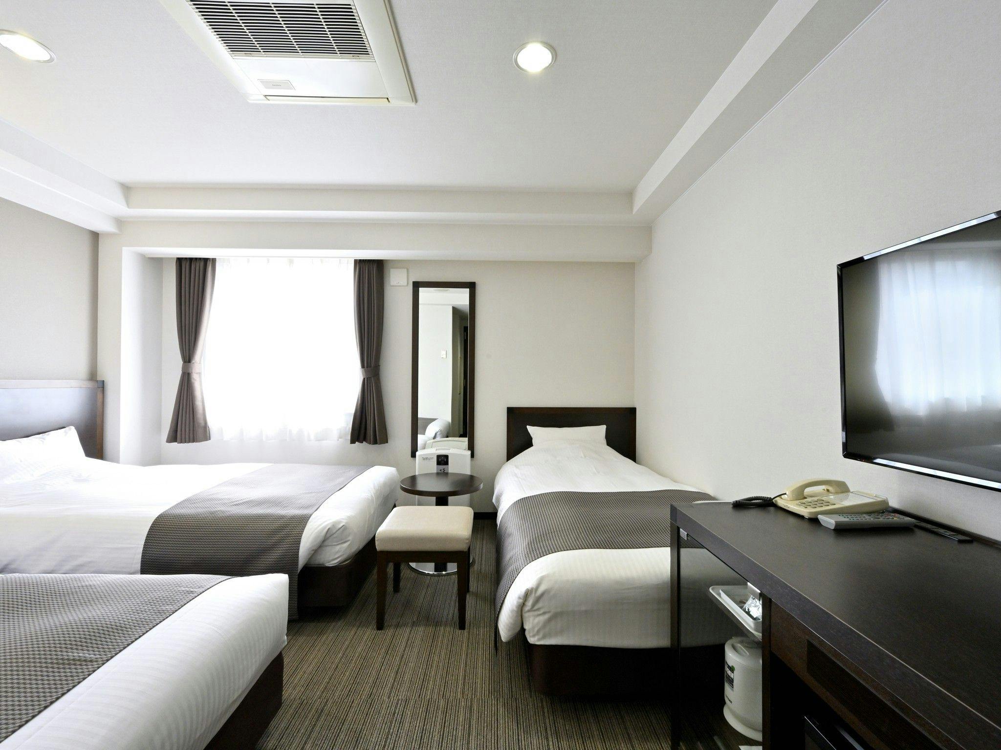 【ห้องทริปเปิล】21 ตร.ม.