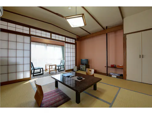 บ้านไม้แบบดั้งเดิม (ประเภท 8 เสื่อทาทามิ)