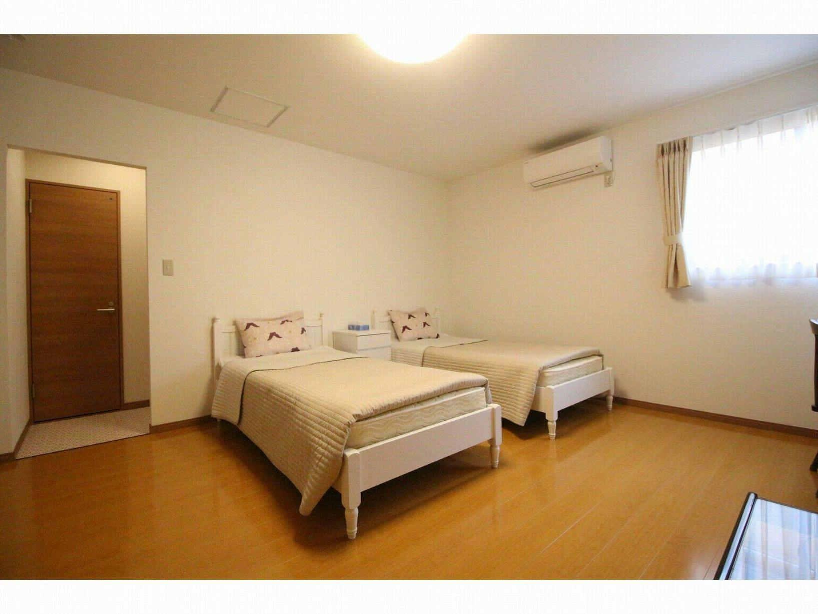 Hotel Swan Lake Nagara
