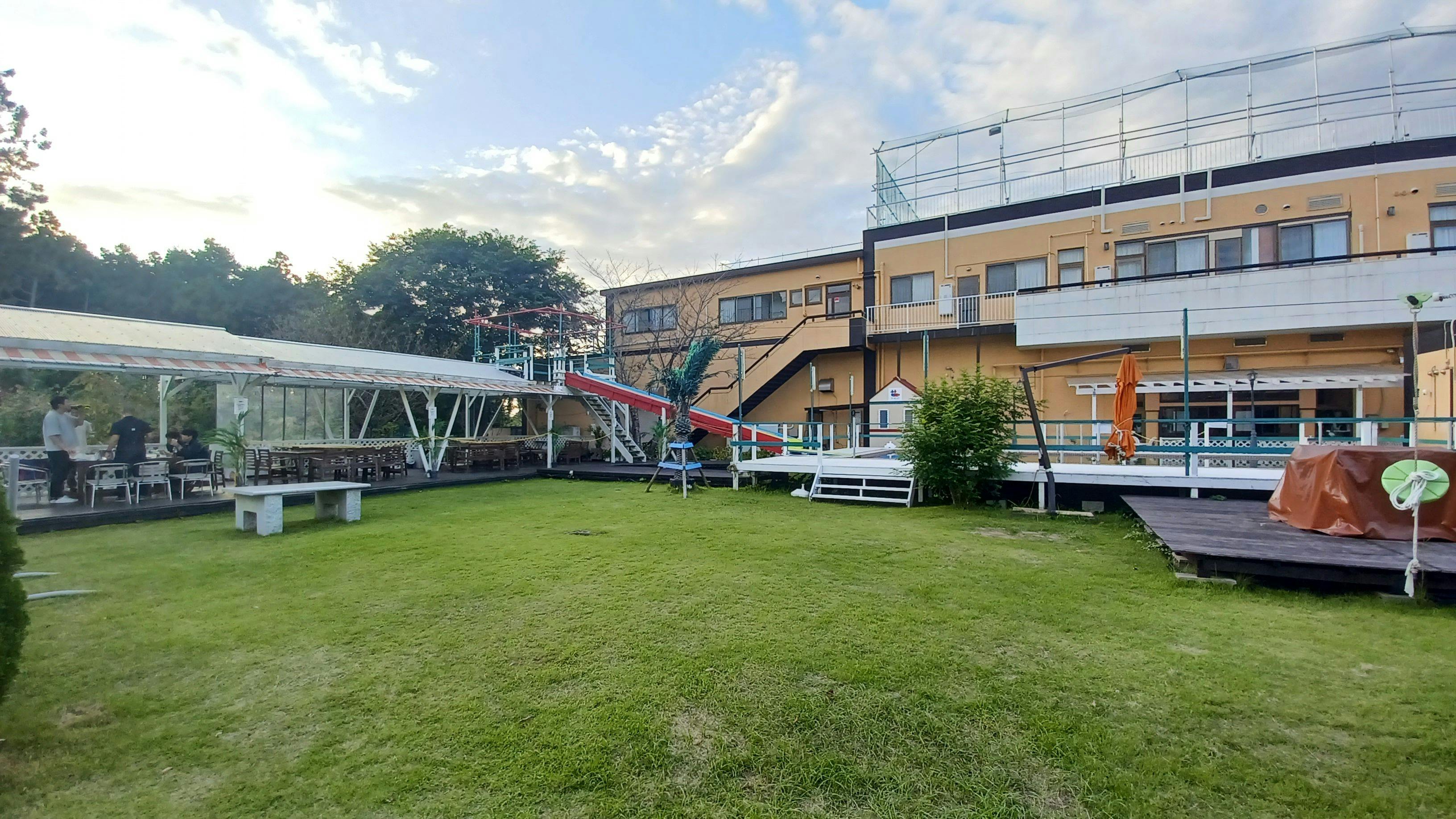 Hotel Swan Lake Nagara