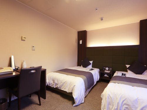 ユニバーサルルーム(バスルーム)