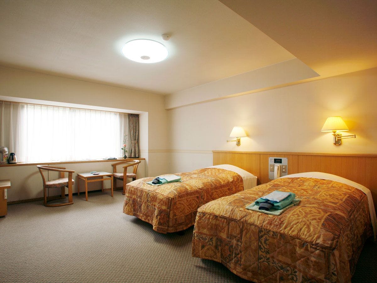 Kamar Twin Gaya Barat