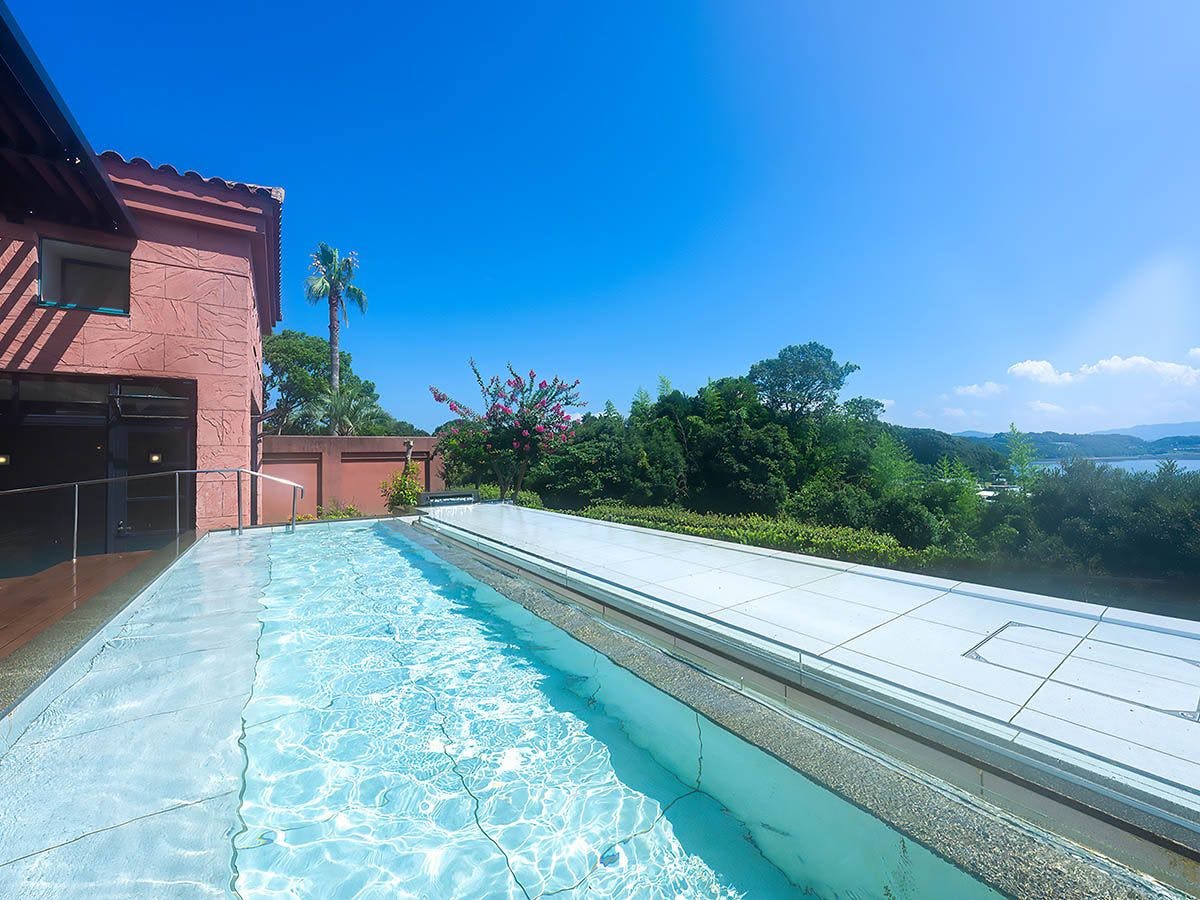 บ่อน้ำพุร้อนกลางแจ้ง