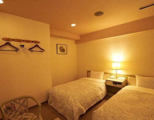 ダブル、ツインはバス洗面トイレ別々の作り