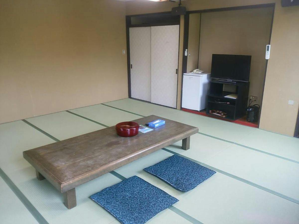 Open-Air Bath Inn: Fortune Bath Royal Hotel Kawaguchiko