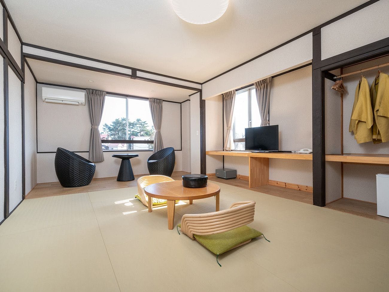 Open-Air Bath Inn: Fortune Bath Royal Hotel Kawaguchiko