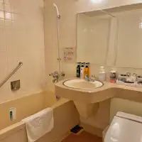 ห้องน้ำ (ห้องสำหรับสี่คน)