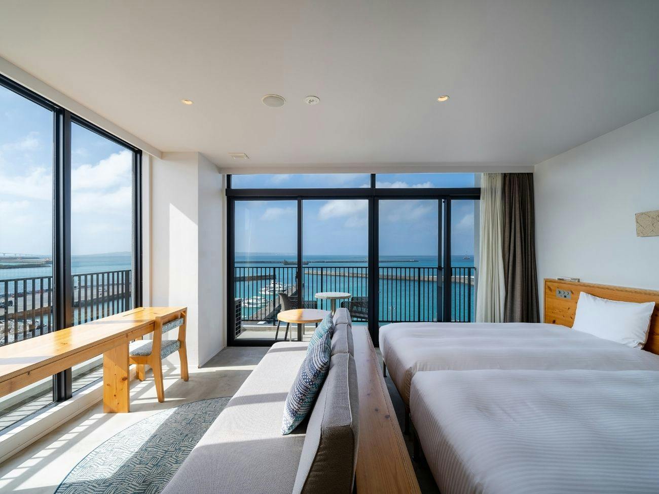 HOTEL LOCUS