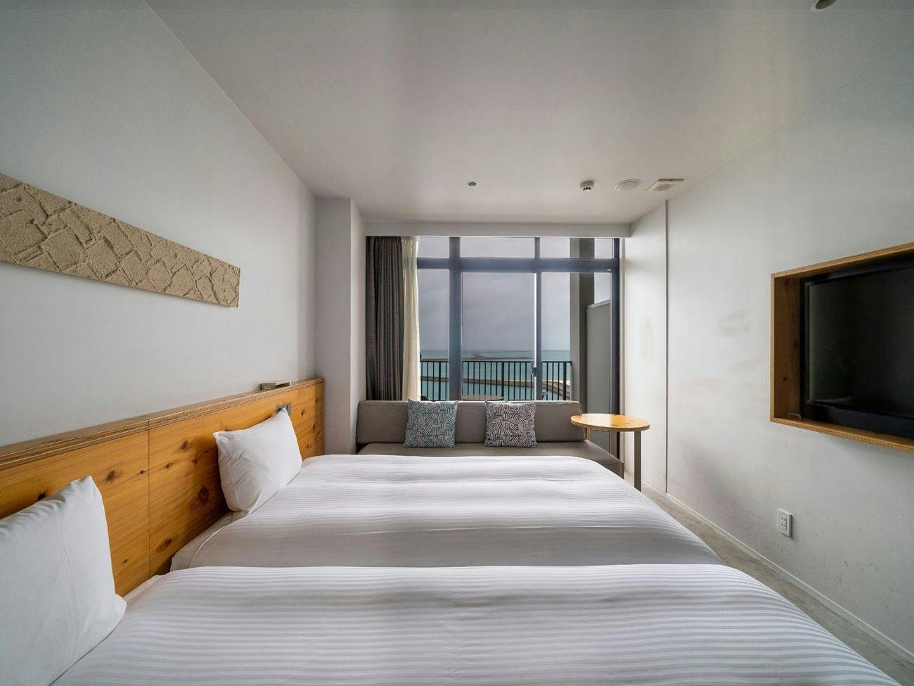 HOTEL LOCUS