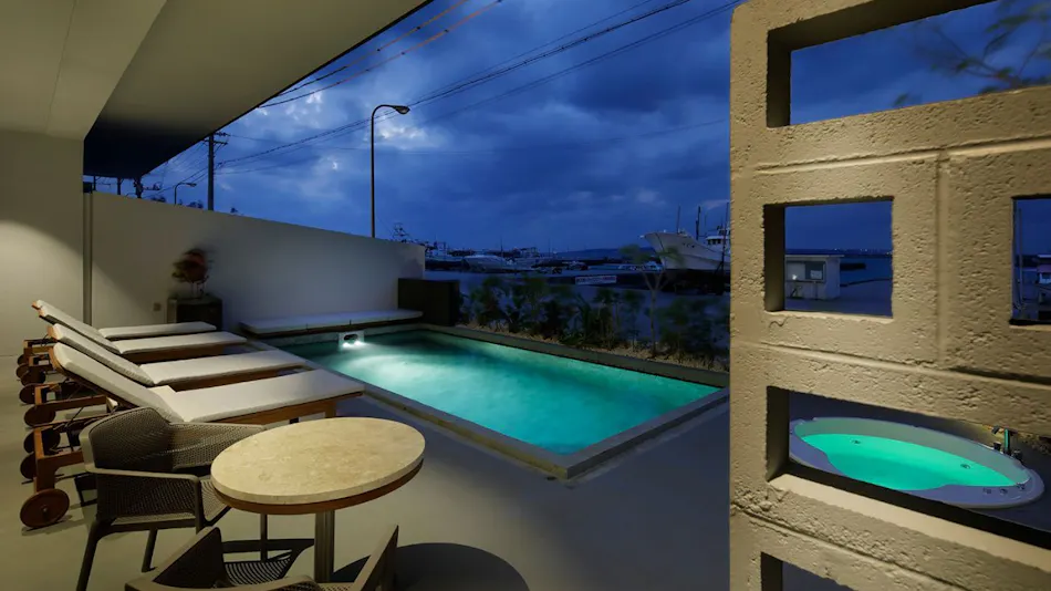 HOTEL LOCUS