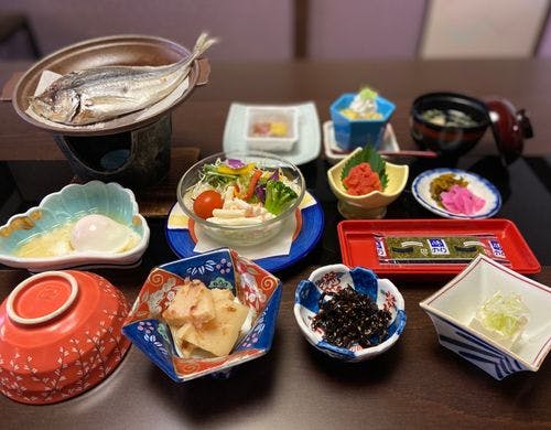 当館定番の和朝食膳となります。