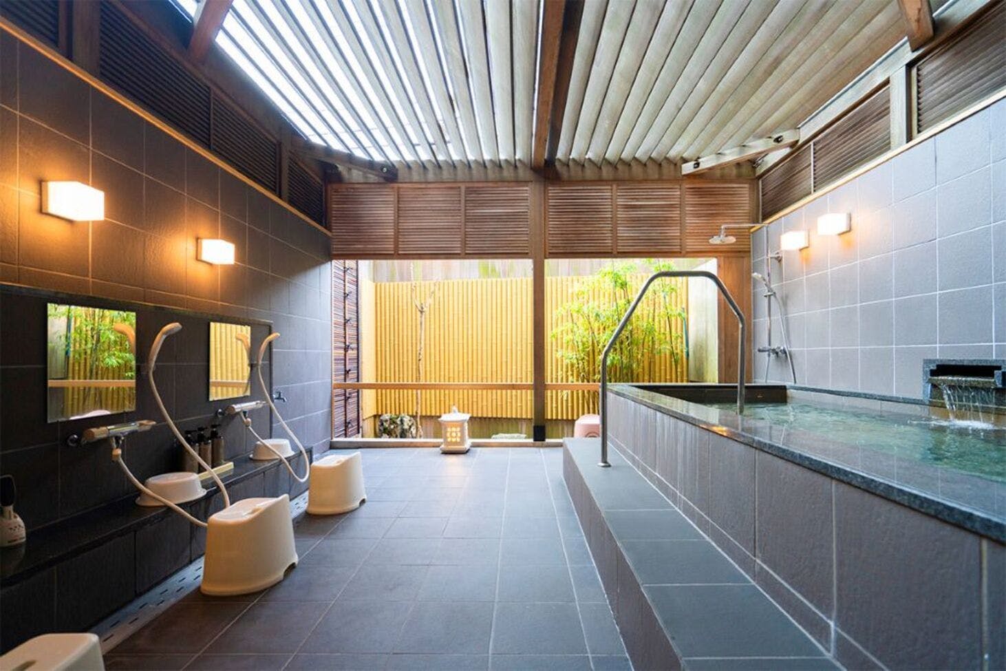 ออนเซ็นกลางแจ้ง