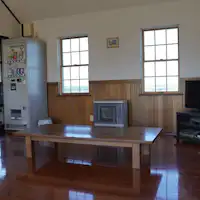 เวลาผ่อนคลายในห้องสนทนาพร้อมชมวิวภูเขาชาริ