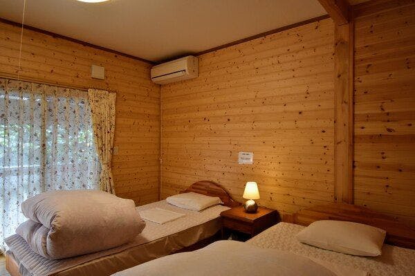 Canadian Log Cottage TAKITARO