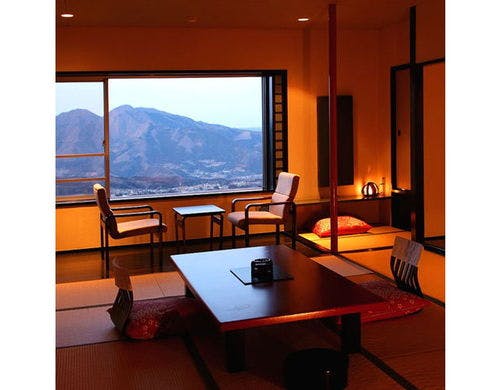 【山の眺めのあるお部屋】和室12畳の一例