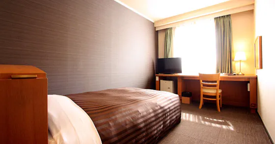 ห้องพักแบบกึ่งเตียงคู่สำหรับสูบบุหรี่